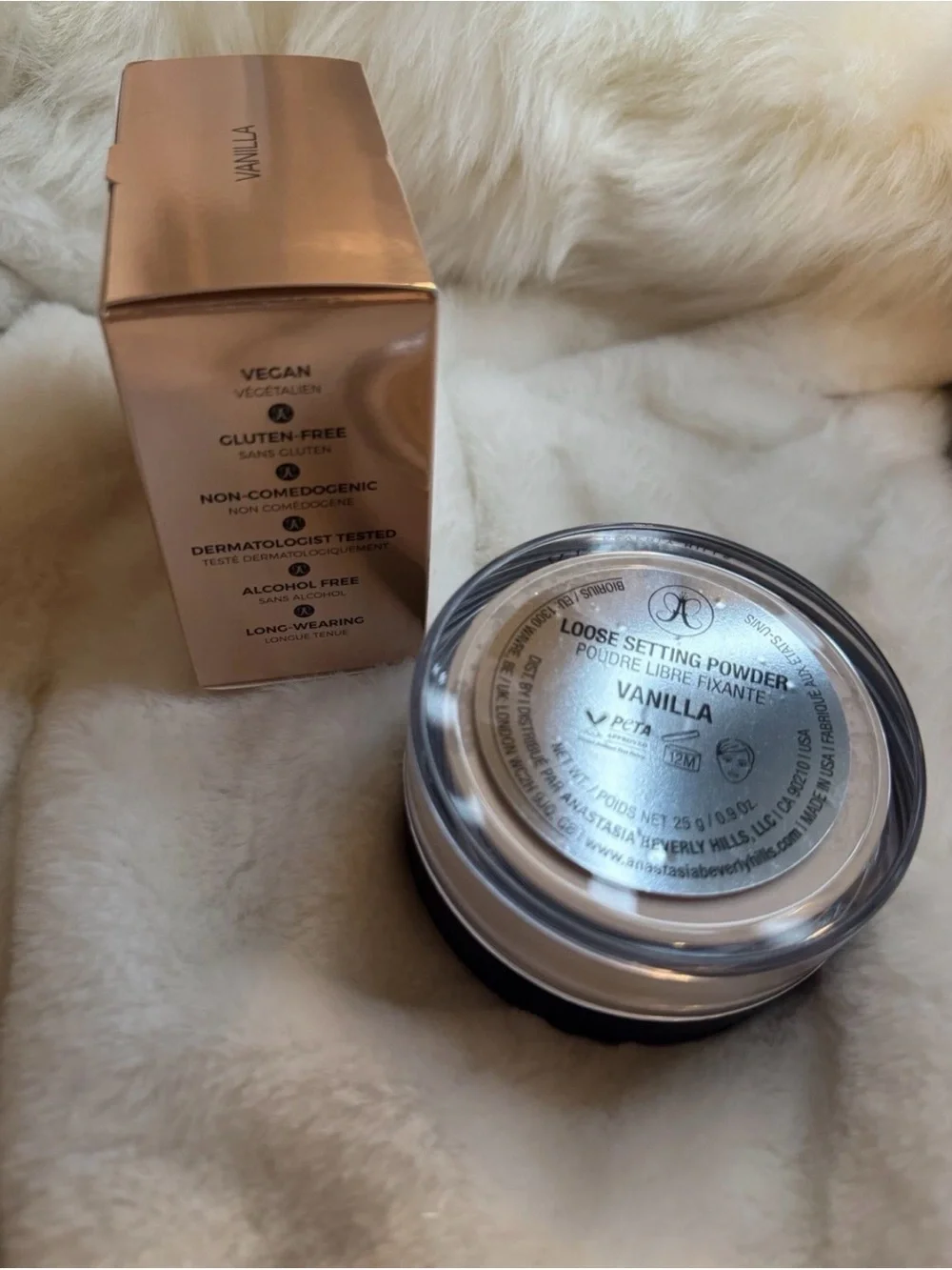 Anastasia Beverly hills “Vanilla” Loose setting powder